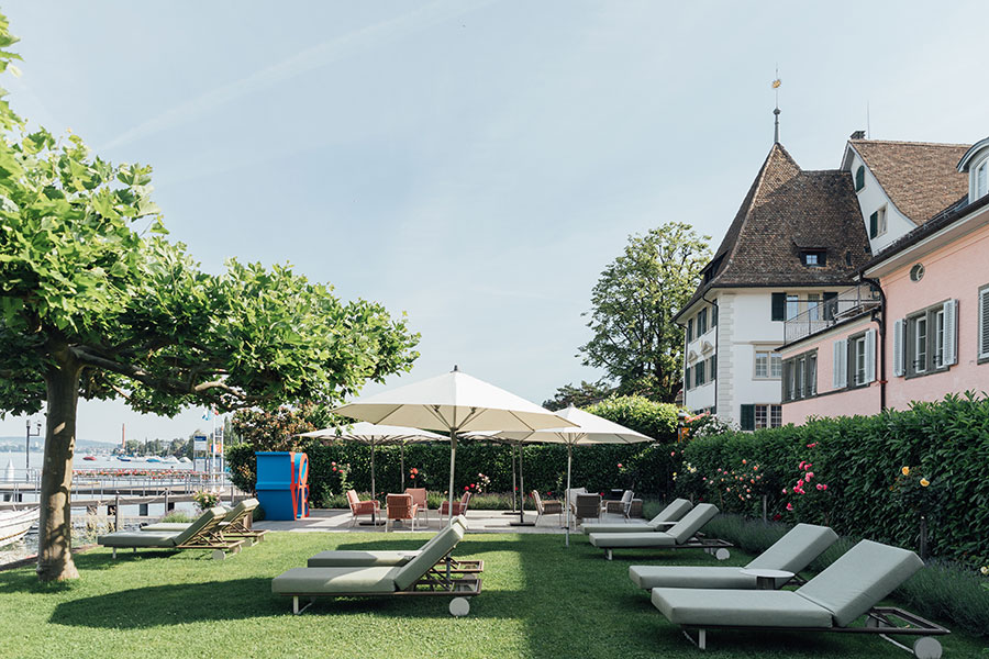 Sunbathing lawn Hotel Zürichsee